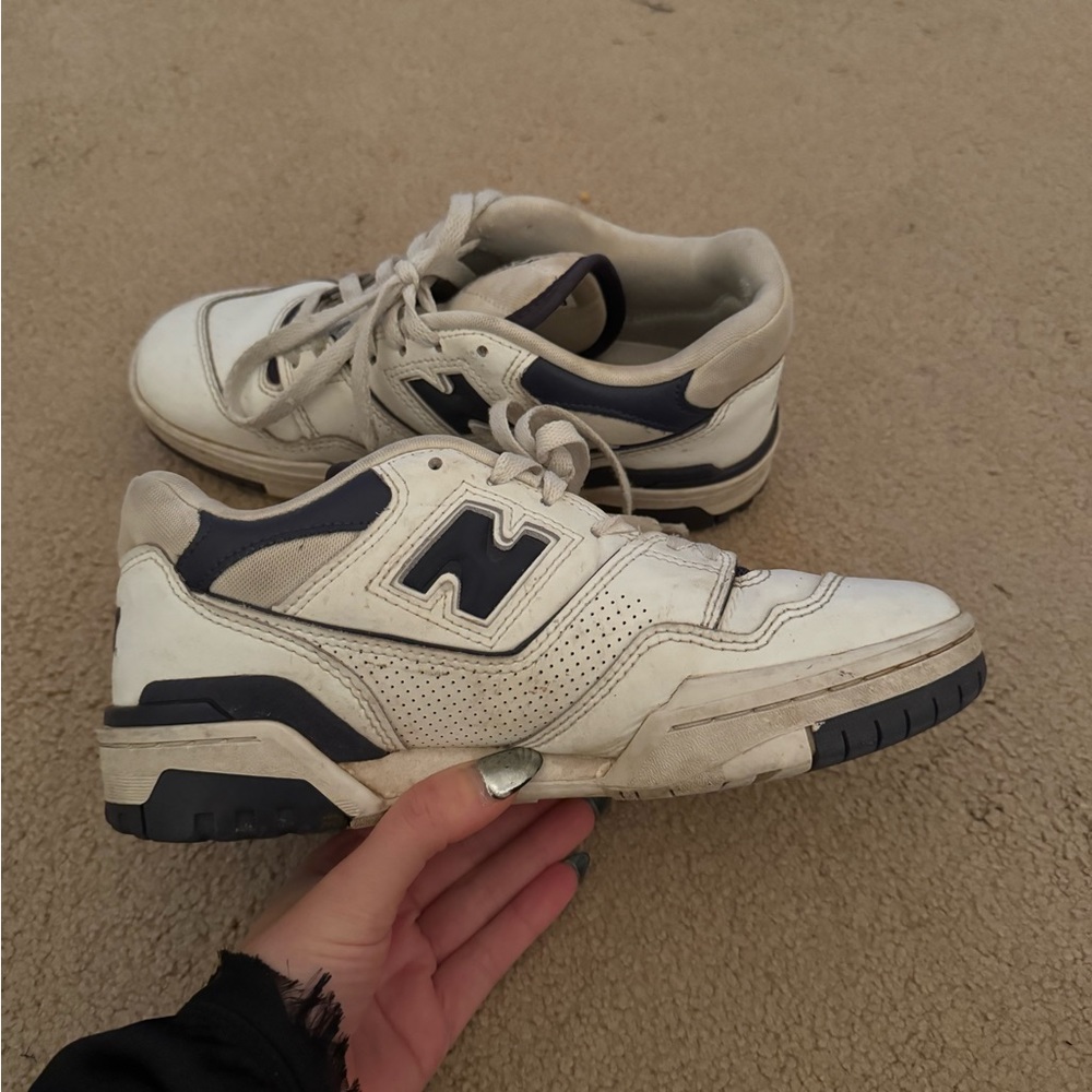 New balance 580s. Navy and white